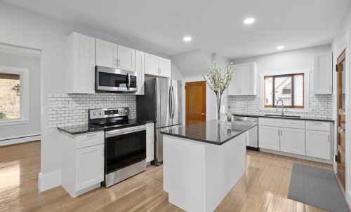 224 Glasgow Rd, Pittsburgh, PA 15221-3751