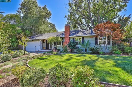 81 Byron Dr, Concord CA 94523-4102 exterior