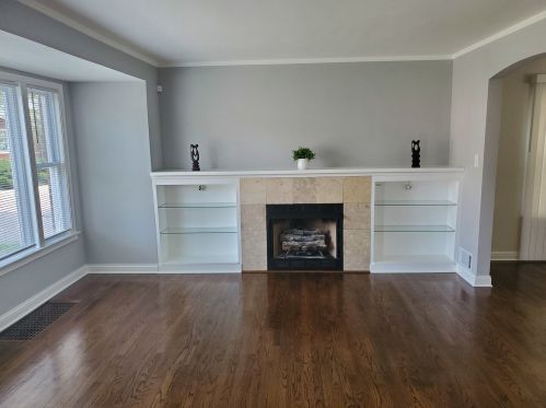 8733 East End Ave, Chicago IL  60617-2734 exterior