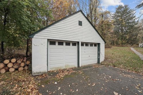 34 Webb Rd, Middletown NY 10940-6535 exterior