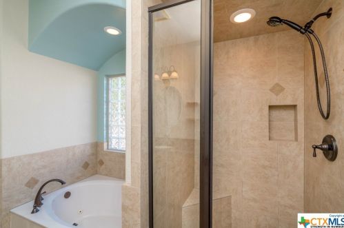 578 Winding River Ln, Spring Branch TX 78070-6382 exterior