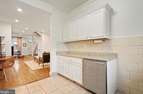 1526 Gales St, Washington DC 20002-4521 exterior