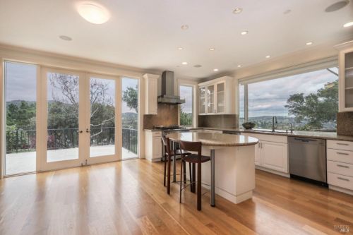 265 Molino Ave, Mill Valley CA 94941-2797 exterior