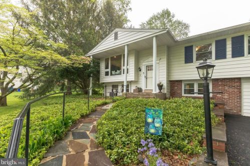 7 Devon Ln, Media PA 19063-4408 exterior