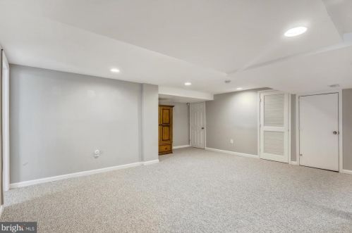 12409 Connecticut Ave, Silver Spring MD 20906-4305 exterior