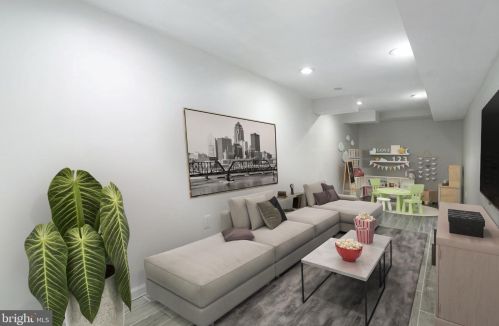 1722 28 St, Philadelphia PA 19145-1613 exterior