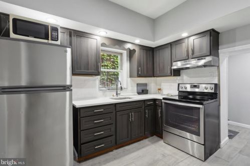 1621 Franklin St, Philadelphia PA 19148-1223 exterior