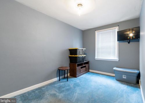 5411 Erdrick St, Philadelphia PA 19135-1013 exterior