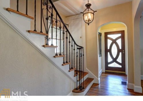 685 Morningside Dr, Atlanta GA  30324-5275 exterior