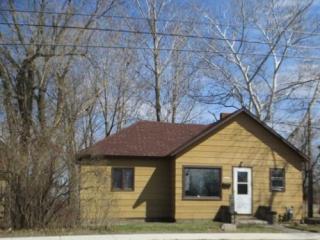 2622 13th St, Menominee, MI 49858-1911