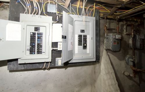 17 George St, West Springfield MA 01089-3414 exterior