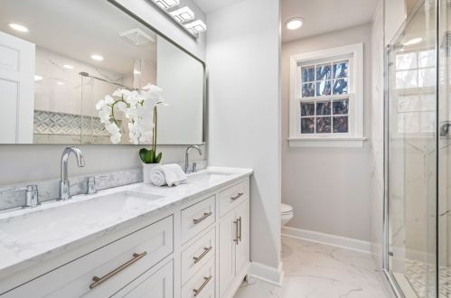 2312 Mill Grove Rd, Pittsburgh PA 15241-2726 exterior