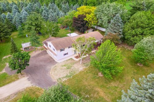 1145 Alward Rd, Dewitt, MI 48820-9748