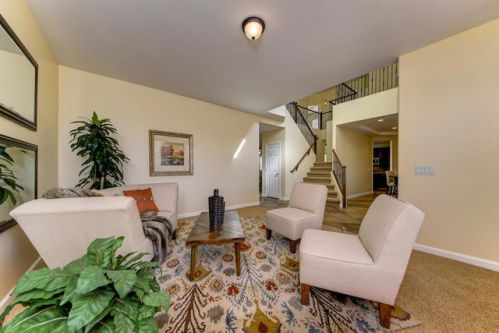 2316 Eagle Feather Rd, Phoenix, AZ 85085-6061