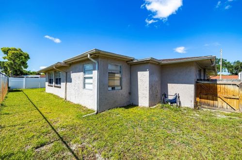 8914 Catalina Dr, Port Richey FL exterior