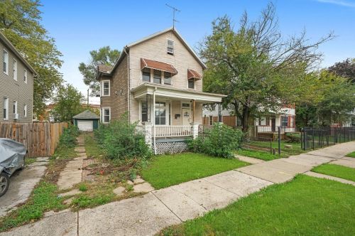 11736 State St, Chicago IL 60628-6135 exterior