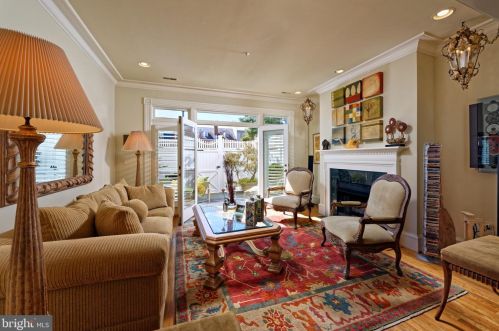 120 Queen St, Alexandria VA 22314-2610 exterior