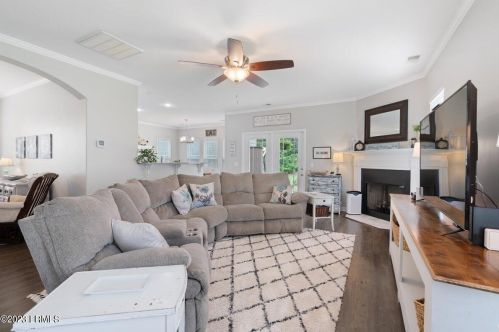 32 Isle Of Palms, Bluffton SC 29910-9508 exterior