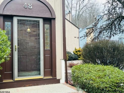 48 Edinborough Ct, Hackettstown NJ  07840-4224 exterior