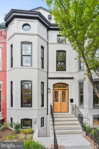 1332 Independence Ave, Washington DC  20003-2365 exterior