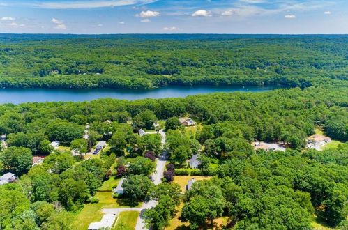 41 Waterman St, Killingly CT 06239-4241 exterior