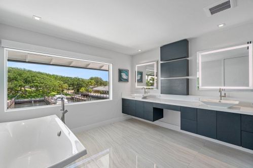 5256 Boca Marina Cir, Boca Raton FL  33487-5247 exterior