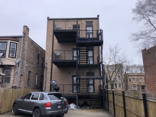 529 46th Pl, Chicago IL  60653-4205 exterior