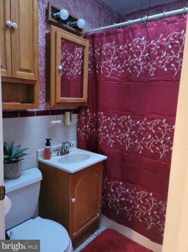 2834 Magee, Philadelphia PA 19135-2502 exterior