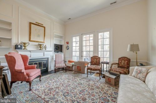 213 Princess St, Alexandria VA  22314-2326 exterior