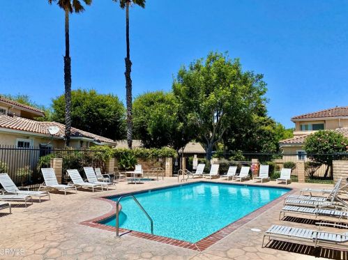 2023 Blackberry Cir, Oxnard CA 93036-9066 exterior