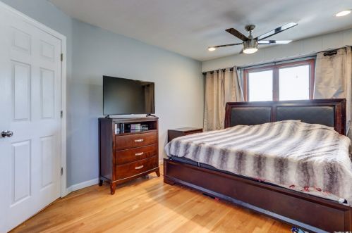 45 Greenfield Ln, Commack NY 11725-1414 exterior