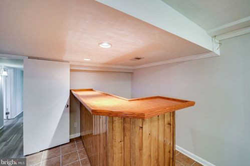 4110 Duvawn St, Alexandria VA 22310-2022 exterior