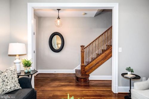 1448 D St, Washington DC  20002-5402 exterior