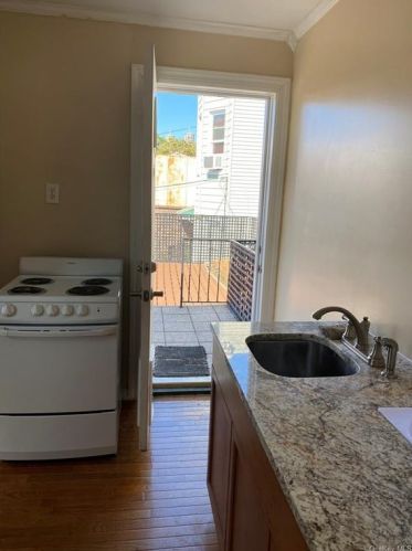 2401 Buck St, Bronx NY 10461-2901 exterior