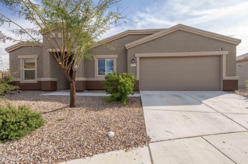 7441 Calle Aragon, Tucson AZ  85756 exterior