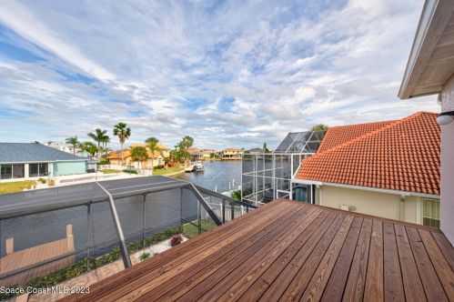 2006 Sykes Crk Dr, Merritt Island FL 32953-3065 exterior