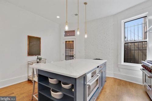 1732 18th St, Washington DC 20009-6110 exterior