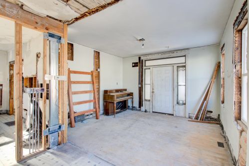 3817 Bernard St, Chicago IL 60618-3230 exterior