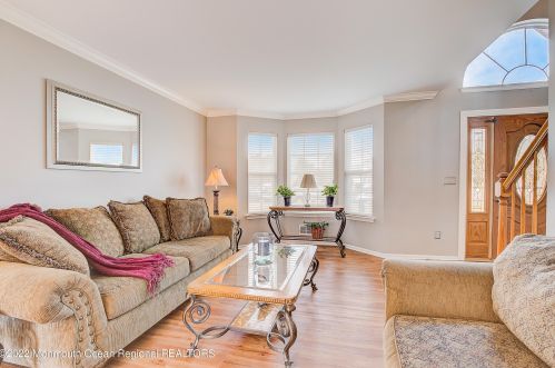 5 Hummingbird Way, Jackson Twp NJ exterior