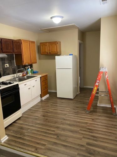 611 Jackson St, Waukegan IL 60085-7354 exterior