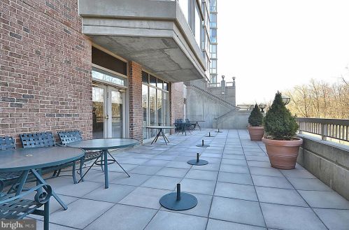 3200 Leisure World Blvd, Silver Spring MD  20906-7623 exterior