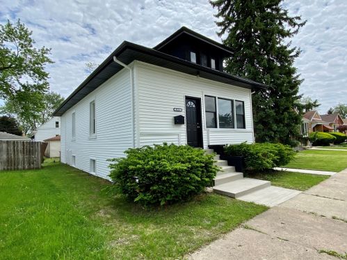 12325 Elizabeth St, Chicago IL  60827-5807 exterior