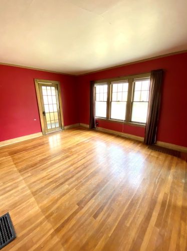 414 Graceland St, Grand Rapids MI 49505-4176 exterior