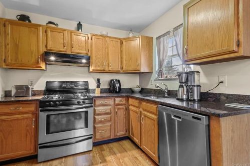 53 Jimal Dr, Middletown NY 10940-3648 exterior