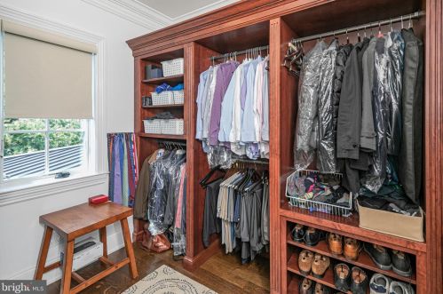 166 Library Pl, Princeton NJ 08540-3019 exterior