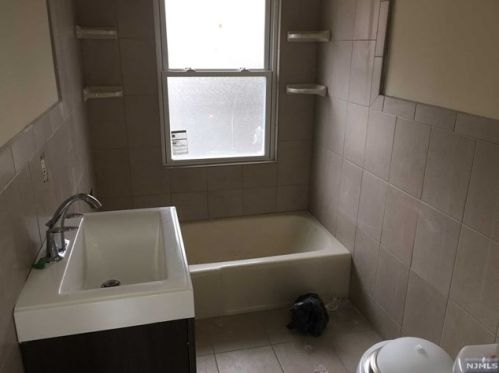 186 May St, Paterson NJ 07506-2637 exterior