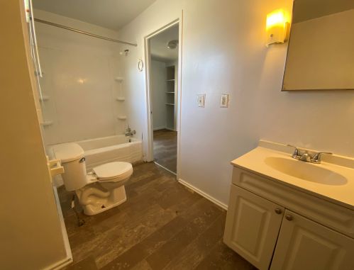 1310 Alamo Ave, Kalamazoo MI 49006-2215 exterior