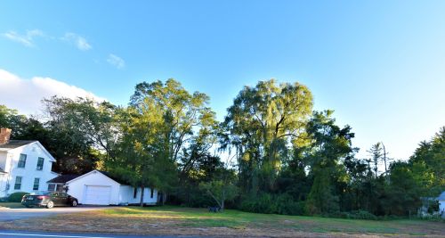 28 Shawmut St, Concord NH  03301-8608 exterior