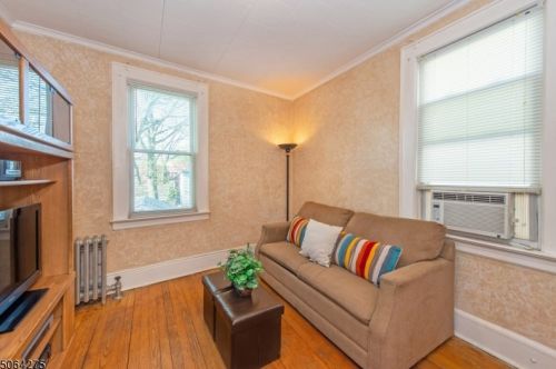 5 Wilfred St, Montclair NJ 07042-1644 exterior