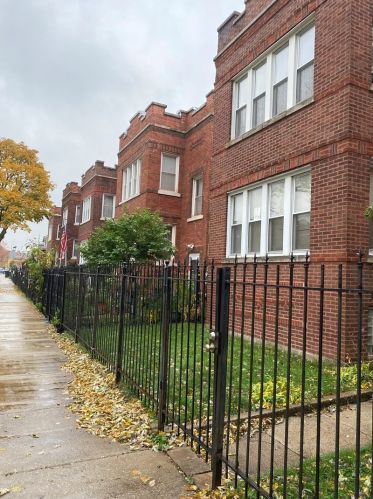 4833 Wabansia Ave, Chicago IL 60639-4441 exterior